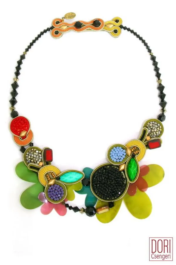 Bossa Nova Floral Necklace