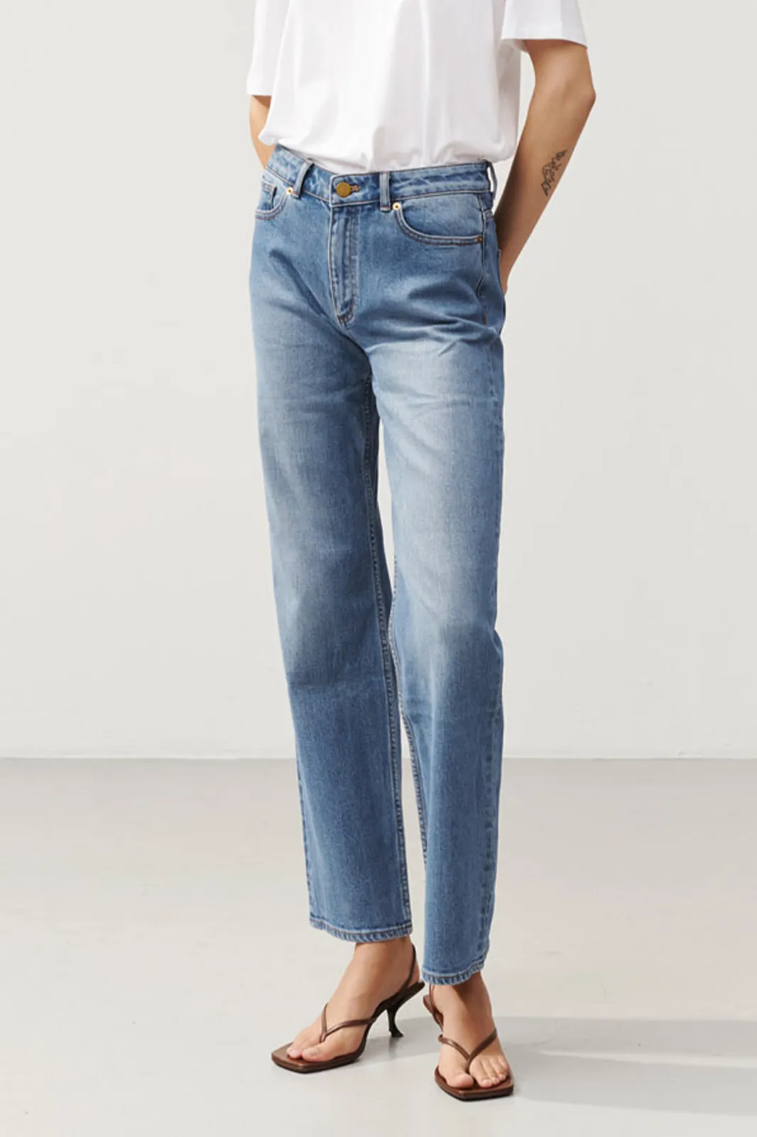 CLASSIC MID-WAIST DENIM - KENDALL ORIGINAL BLUE