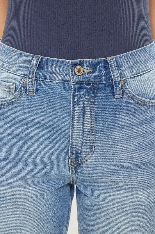 HIGH RISE CHEWED UP MOM JEAN *online only*