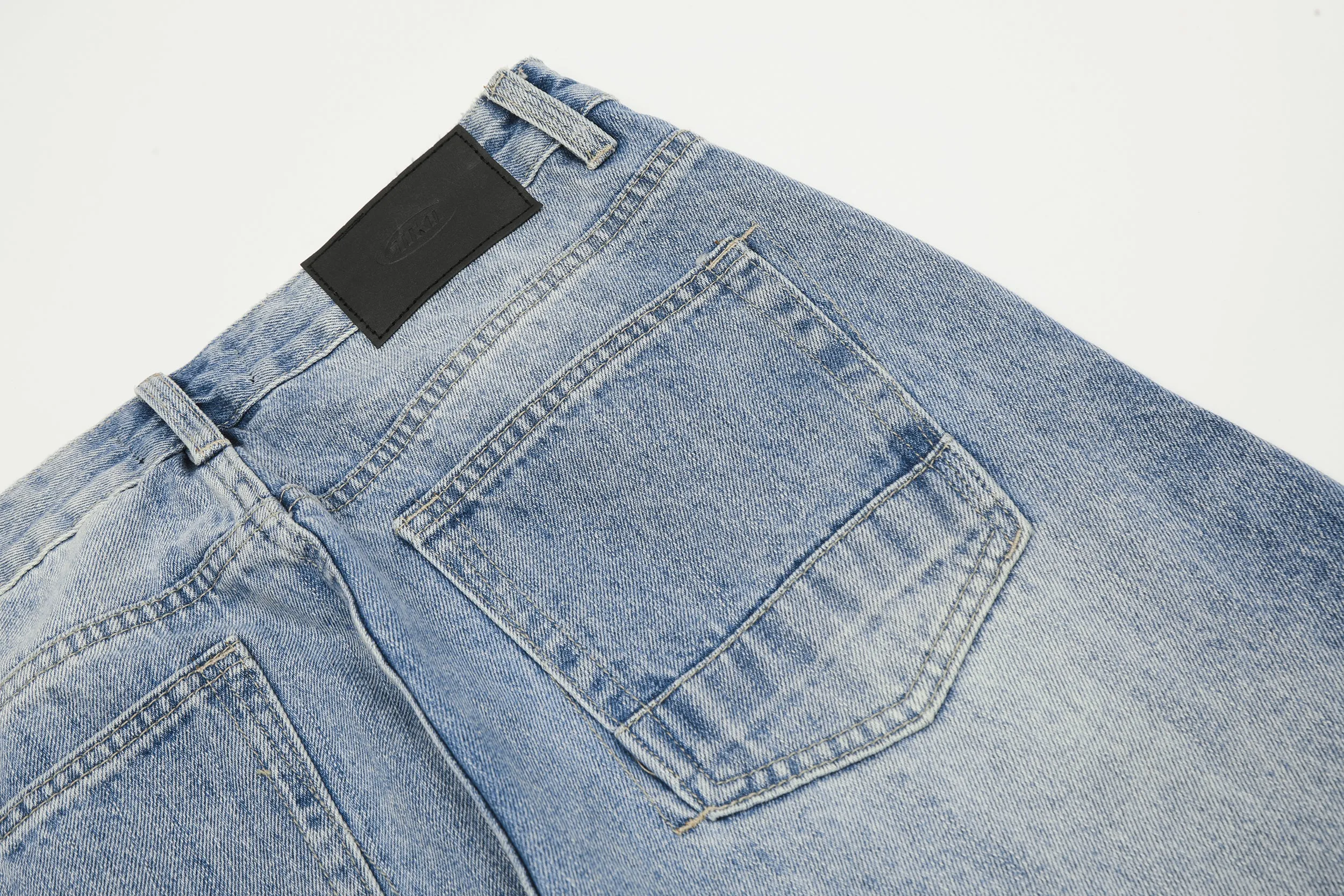 Light Wash | Relaxed Denim Jeans