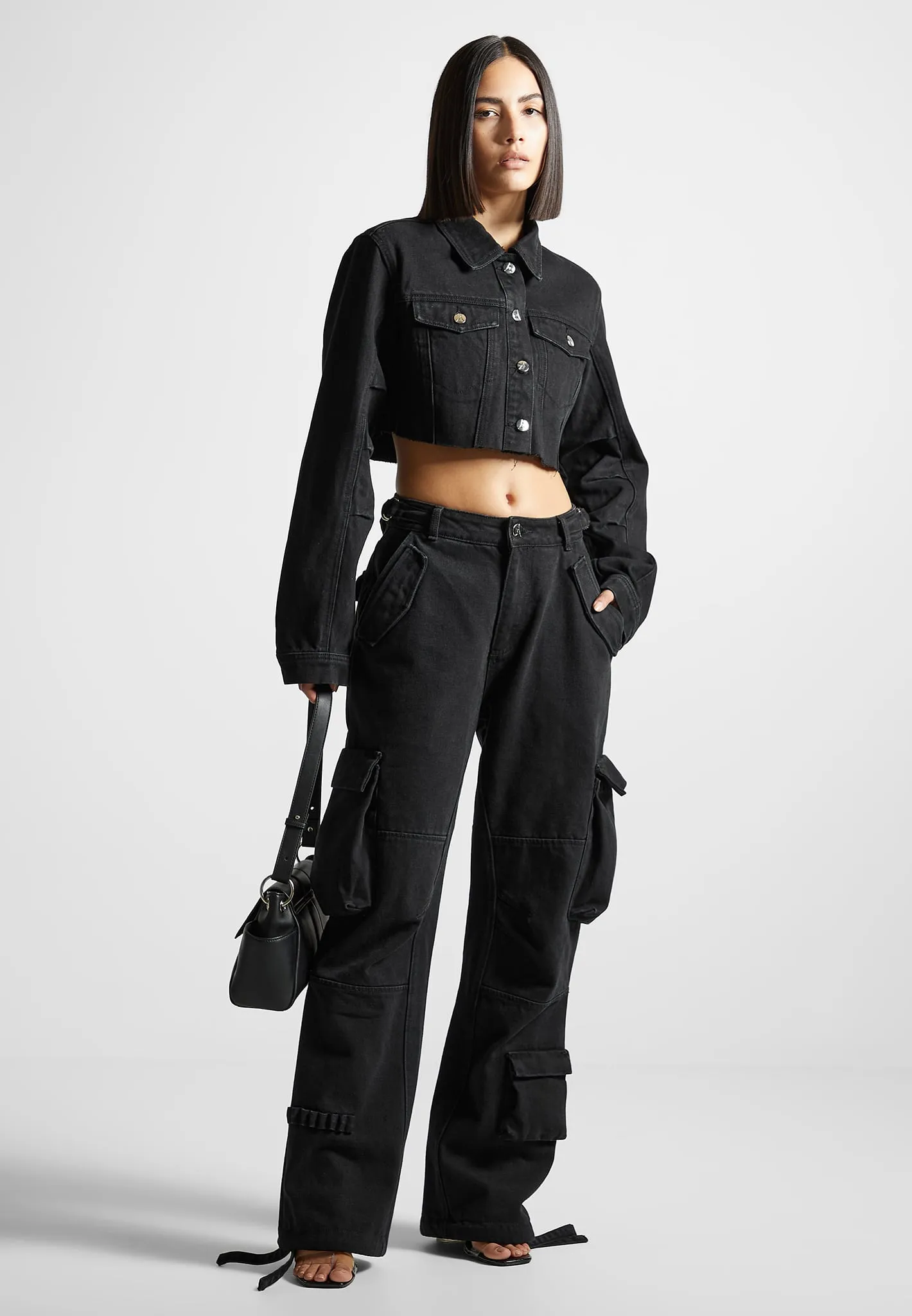 Mid Rise Cargo Pants - Black