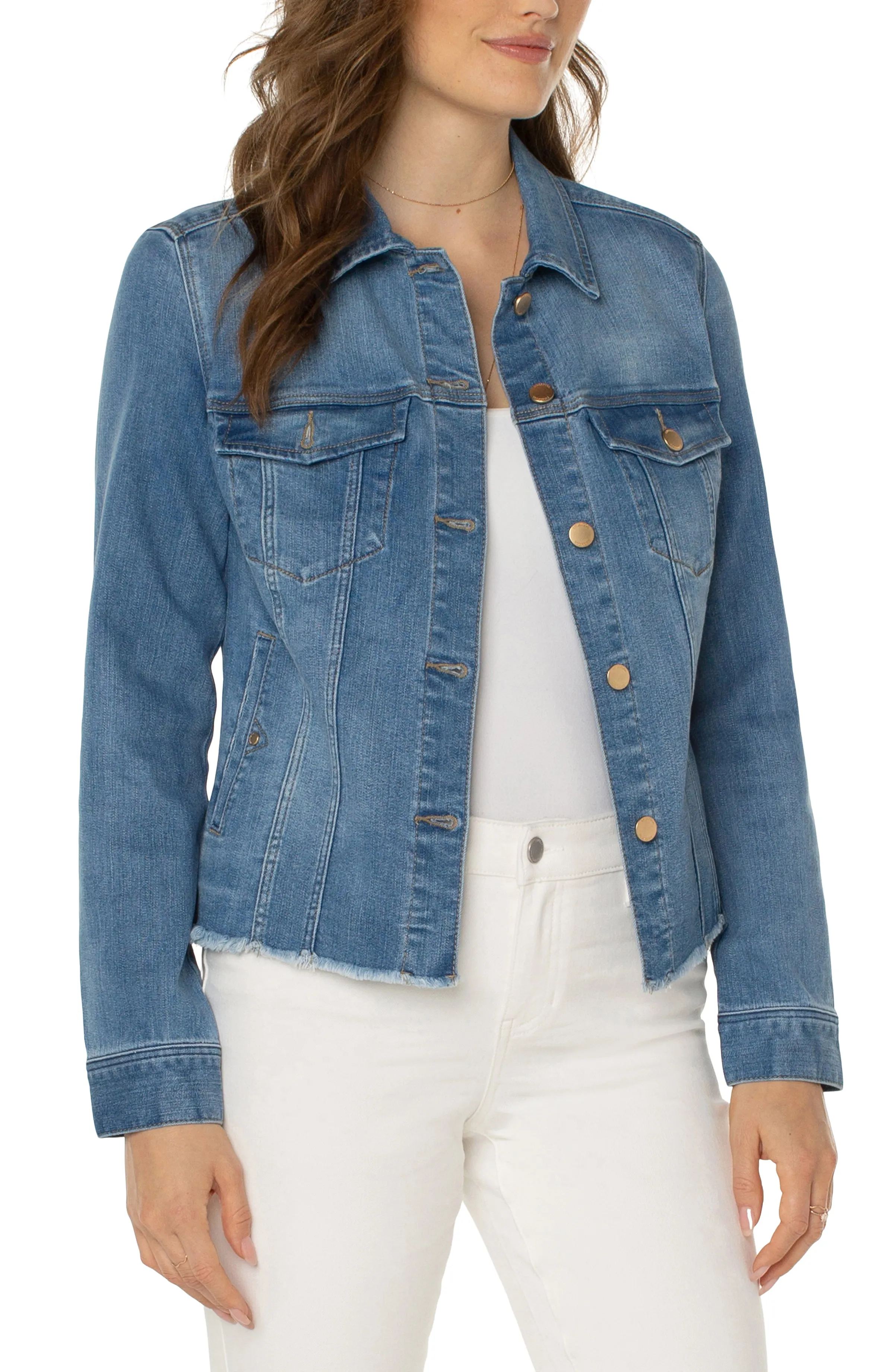 PETITE CLASSIC ECO JEAN JACKET WITH FRAY HEM