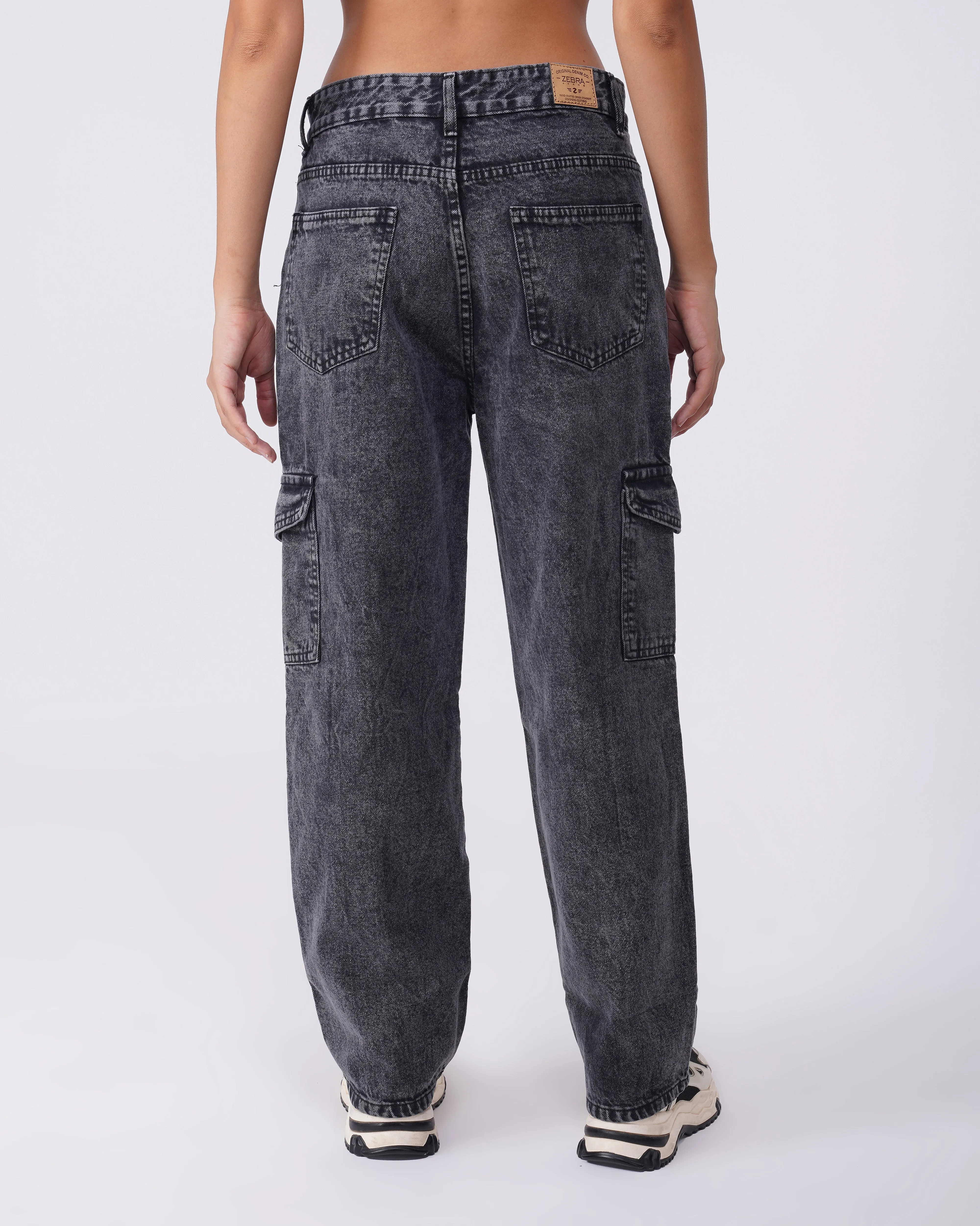 WASHED CARGO JEANS